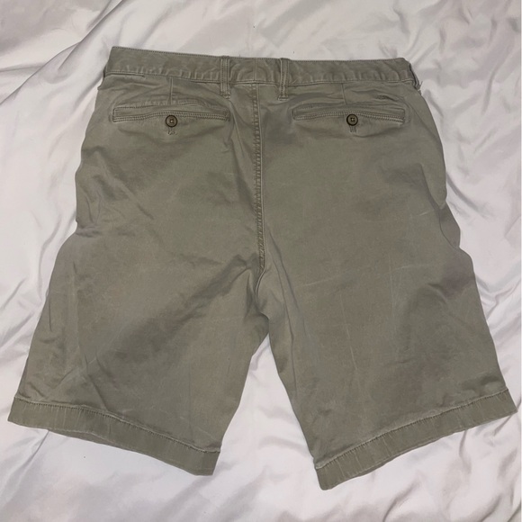 Green Tommy Bahama 8-inch Boracay Shorts - Picture 2 of 3